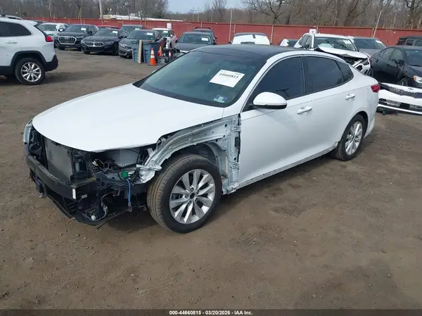 5XXGU4L39JG206949 2018 KIA OPTIMA - Image 2
