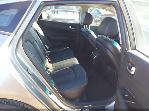 5XXGU4L39JG208331 2018 KIA OPTIMA - Image 8
