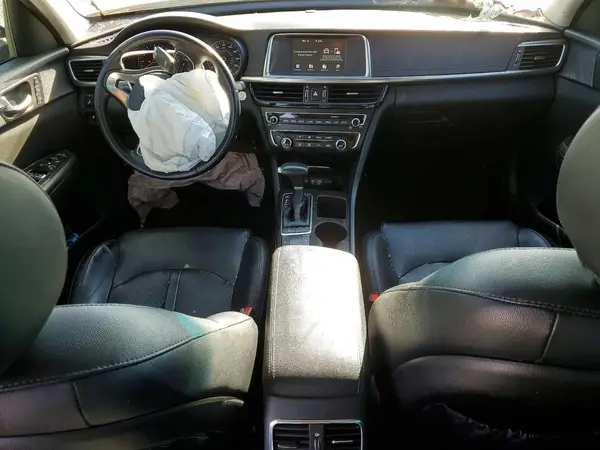 5XXGU4L39JG211925 2018 KIA OPTIMA - Image 8