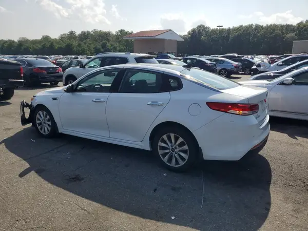 5XXGU4L39JG221757 2018 KIA OPTIMA - Image 2