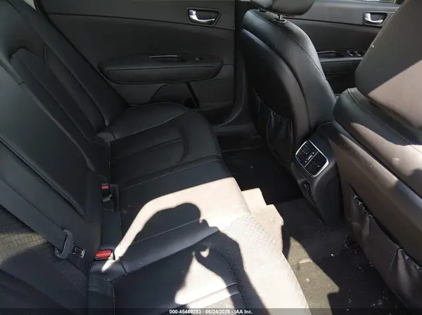 5XXGU4L39JG223721 2018 KIA OPTIMA - Image 8