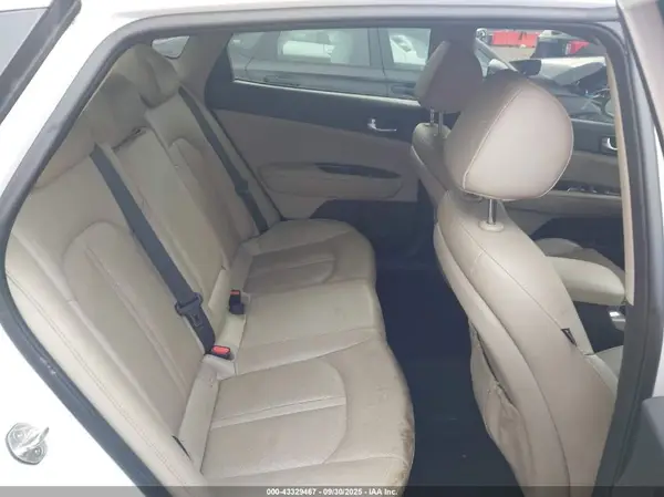 5XXGU4L39JG223895 2018 KIA OPTIMA - Image 8