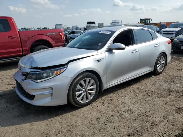 5XXGU4L39JG223945 2018 KIA OPTIMA - Image 1