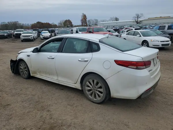 5XXGU4L39JG234363 2018 KIA OPTIMA - Image 2