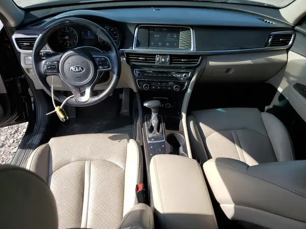 5XXGU4L39JG237408 2018 KIA OPTIMA - Image 8