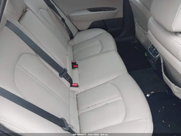 5XXGU4L39JG237859 2018 KIA OPTIMA - Image 8