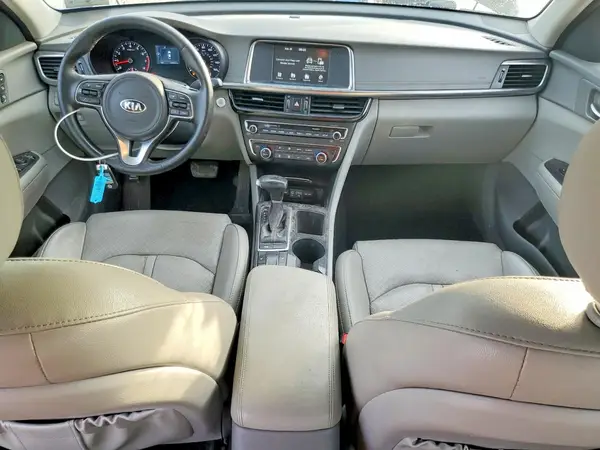 5XXGU4L39JG238137 2018 KIA OPTIMA - Image 8