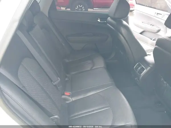 5XXGU4L39JG252068 2018 KIA OPTIMA - Image 8