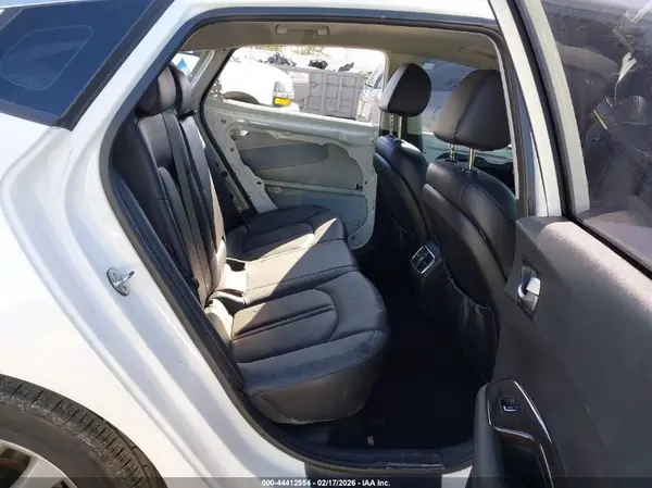 5XXGU4L39JG256525 2018 KIA OPTIMA - Image 8