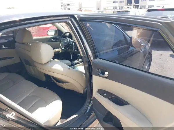 5XXGU4L3XGG045021 2016 KIA OPTIMA - Image 8