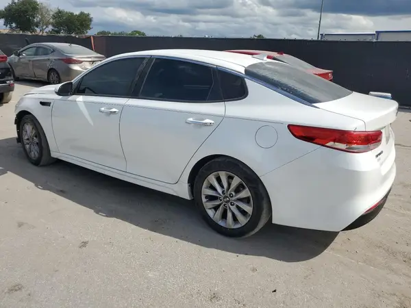 5XXGU4L3XGG050817 2016 KIA OPTIMA - Image 2