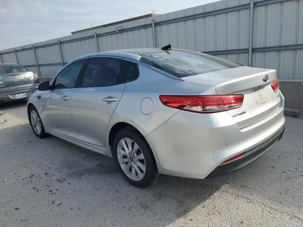 5XXGU4L3XGG054558 2016 KIA OPTIMA - Image 2