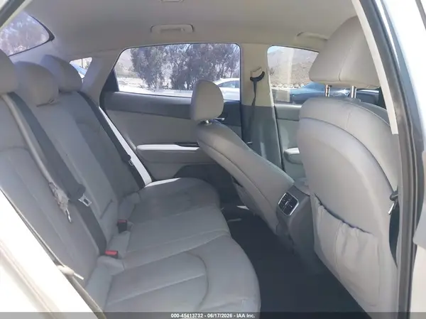 5XXGU4L3XGG056410 2016 KIA OPTIMA - Image 8