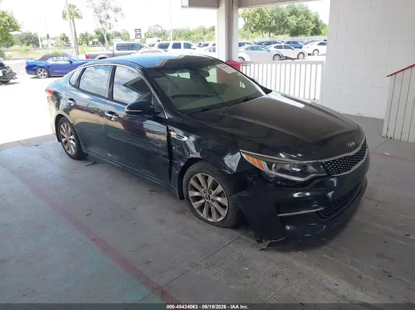 5XXGU4L3XGG064068 2016 KIA OPTIMA - Image 1