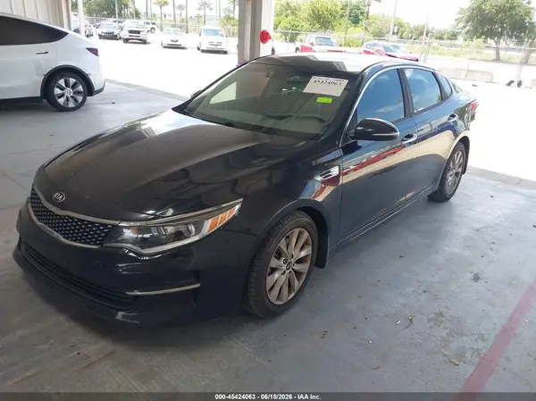5XXGU4L3XGG064068 2016 KIA OPTIMA - Image 2