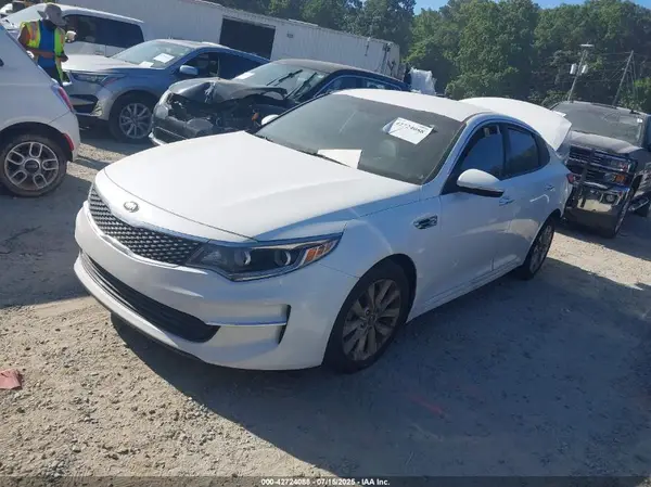 5XXGU4L3XGG065768 2016 KIA OPTIMA - Image 2