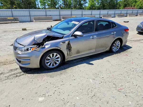 5XXGU4L3XGG085311 2016 KIA OPTIMA - Image 2