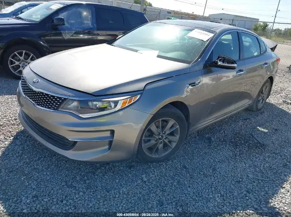 5XXGU4L3XGG089021 2016 KIA OPTIMA - Image 2