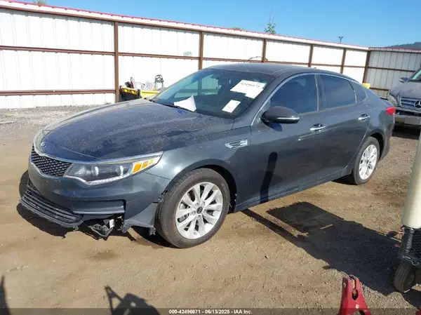 5XXGU4L3XGG095952 2016 KIA OPTIMA - Image 2