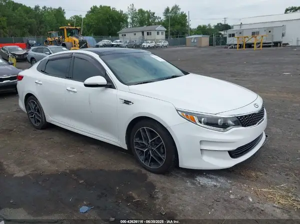 5XXGU4L3XGG099256 2016 KIA OPTIMA - Image 1