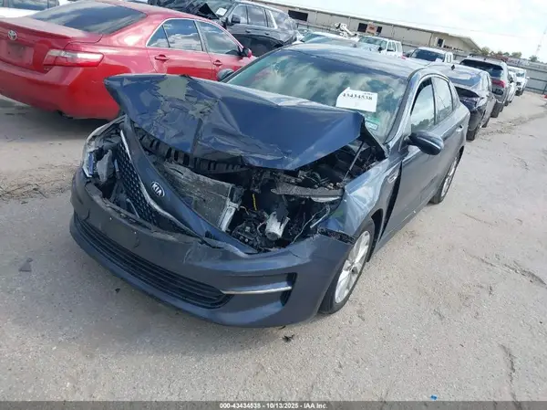 5XXGU4L3XHG123749 2017 KIA OPTIMA - Image 2