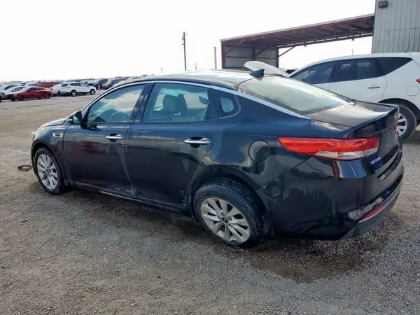 5XXGU4L3XHG141068 2017 KIA OPTIMA - Image 2