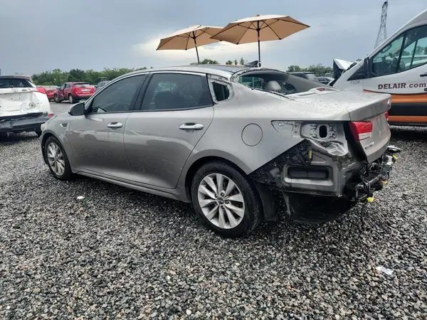 5XXGU4L3XHG152930 2017 KIA OPTIMA - Image 2