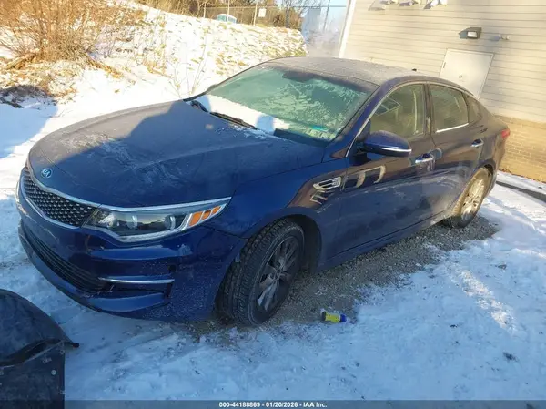 5XXGU4L3XHG170411 2017 KIA OPTIMA - Image 2