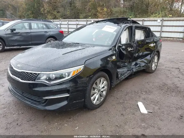 5XXGU4L3XHG178251 2017 KIA OPTIMA - Image 2