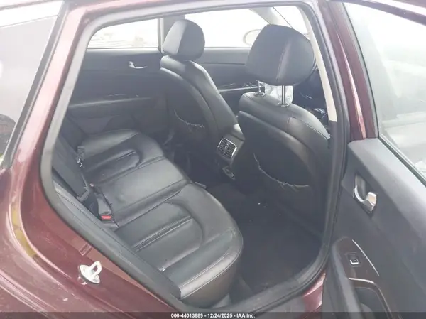 5XXGU4L3XJG190650 2018 KIA OPTIMA - Image 8