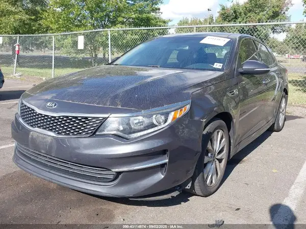 5XXGU4L3XJG195251 2018 KIA OPTIMA - Image 2