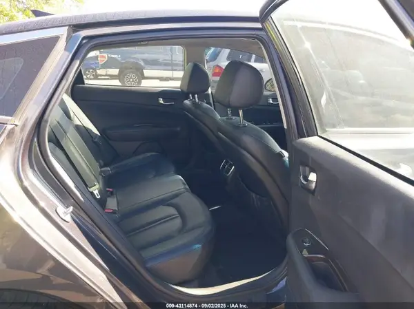 5XXGU4L3XJG195251 2018 KIA OPTIMA - Image 8