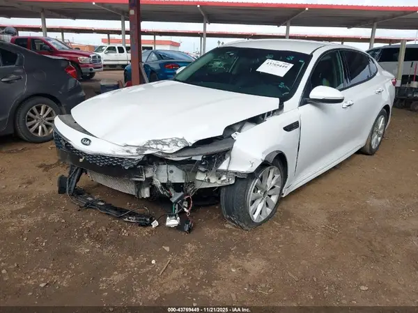 5XXGU4L3XJG198537 2018 KIA OPTIMA - Image 2