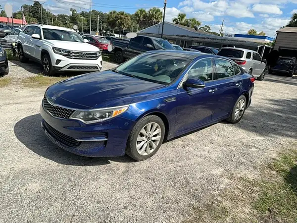 5XXGU4L3XJG202215 2018 KIA OPTIMA - Image 2