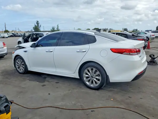 5XXGU4L3XJG204871 2018 KIA OPTIMA - Image 2