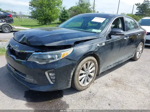 5XXGU4L3XJG205325 2018 KIA OPTIMA - Image 2