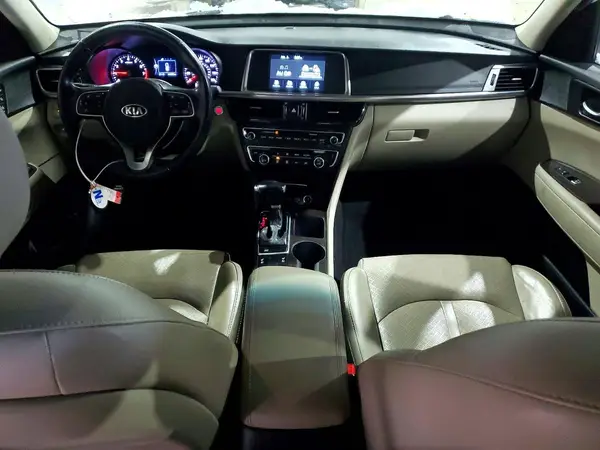 5XXGU4L3XJG226837 2018 KIA OPTIMA - Image 8
