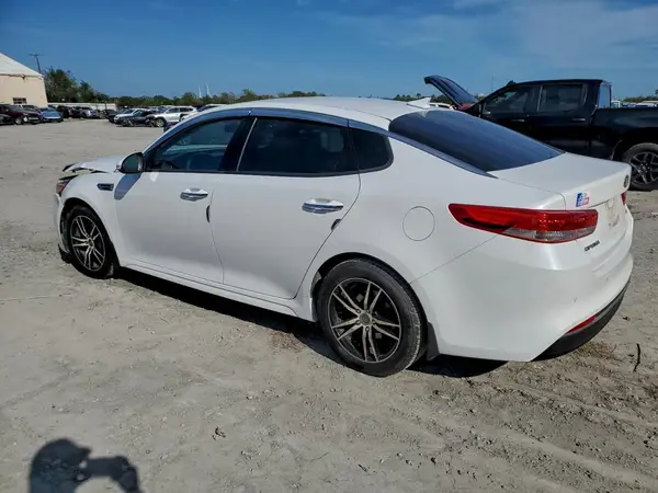 5XXGU4L3XJG238731 2018 KIA OPTIMA - Image 2