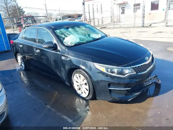 5XXGU4L3XJG249163 2018 KIA OPTIMA - Image 1