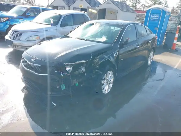 5XXGU4L3XJG249163 2018 KIA OPTIMA - Image 2