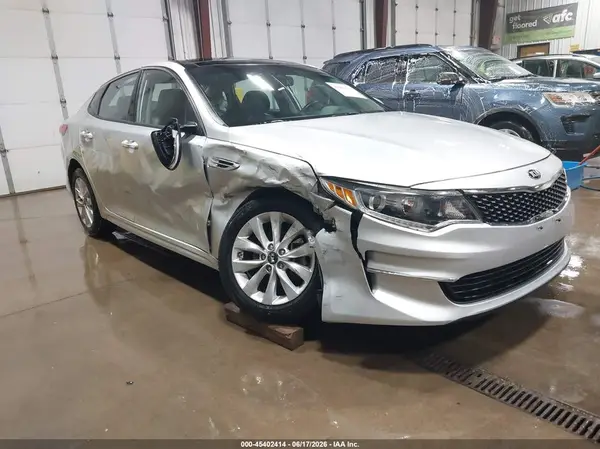 5XXGU4L3XJG260910 2018 KIA OPTIMA - Image 1