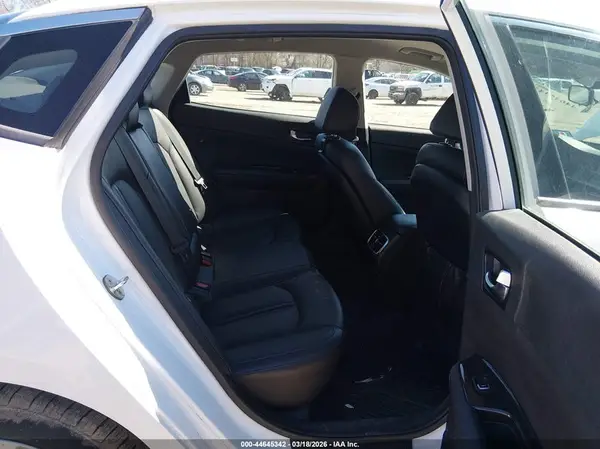 5XXGU4L3XJG274855 2018 KIA OPTIMA - Image 8