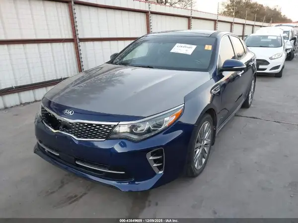 5XXGV4L20HG160460 2017 KIA OPTIMA - Image 2