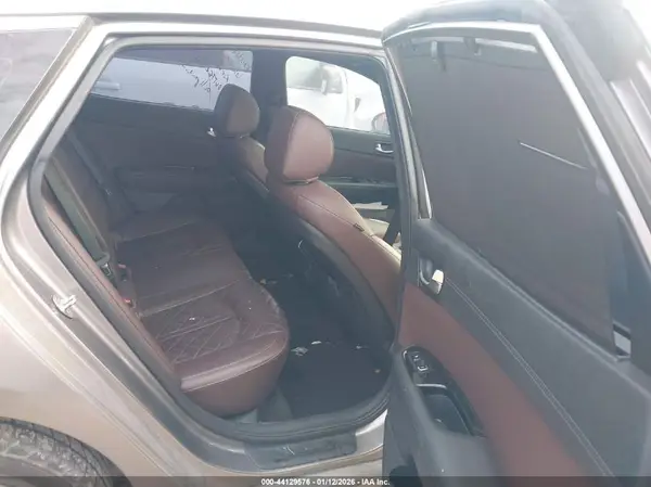 5XXGV4L20JG191049 2018 KIA OPTIMA - Image 8