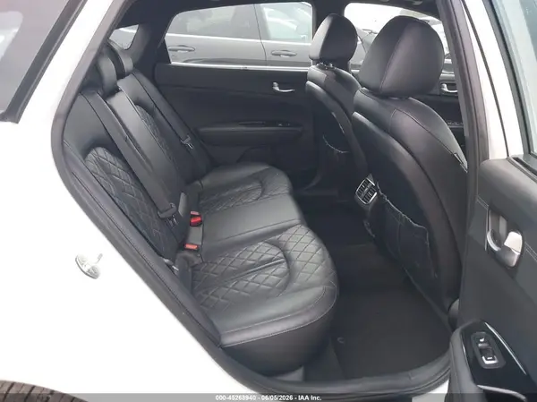 5XXGV4L20JG204687 2018 KIA OPTIMA - Image 8
