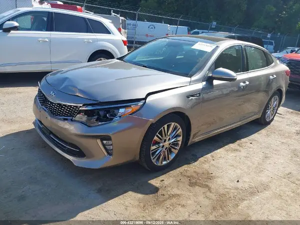 5XXGV4L20JG218928 2018 KIA OPTIMA - Image 2