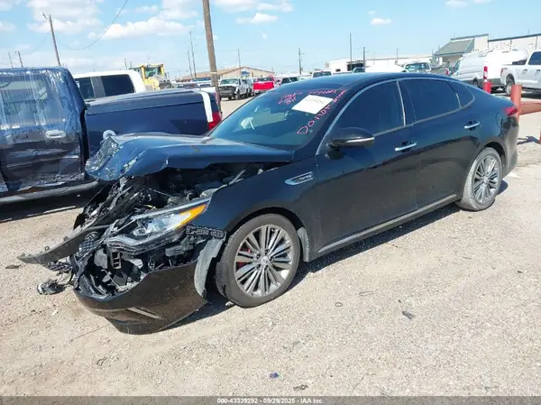 5XXGV4L20JG223207 2018 KIA OPTIMA - Image 2
