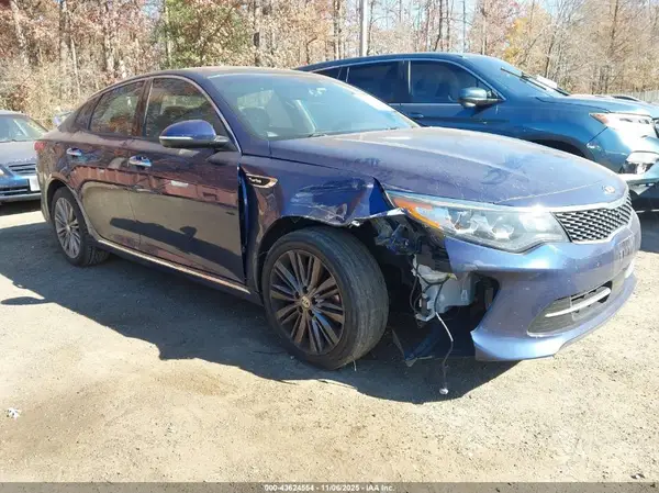 5XXGV4L20JG233266 2018 KIA OPTIMA - Image 1