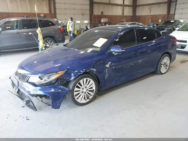 5XXGV4L20KG316925 2019 KIA OPTIMA - Image 2