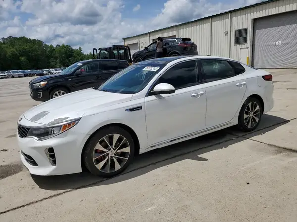 5XXGV4L21GG015880 2016 KIA OPTIMA - Image 1